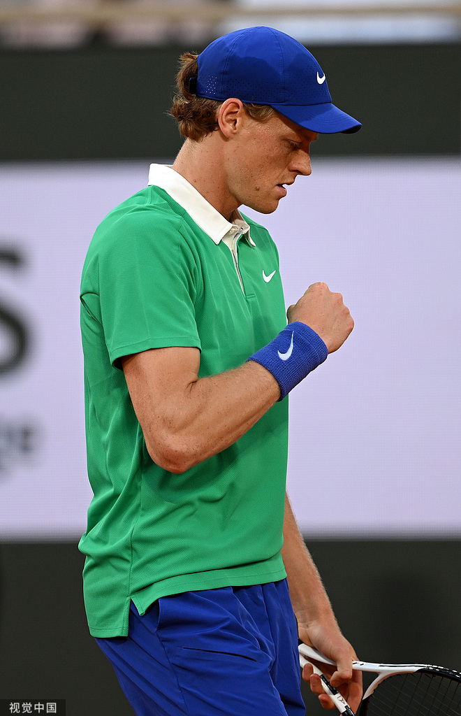 美网鏖战法网，辛纳高光表现